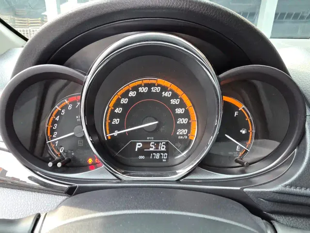 Toyota YARiS L Zhi Xuan — Фото автомобиля 15