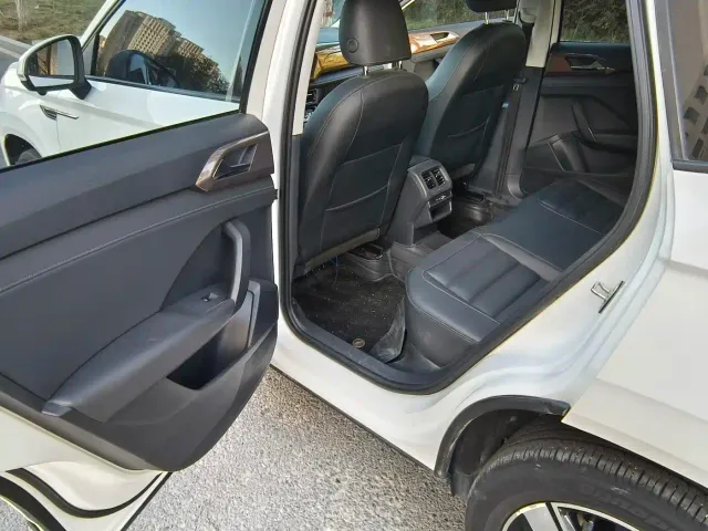 Volkswagen Tharu — Фото автомобиля 13