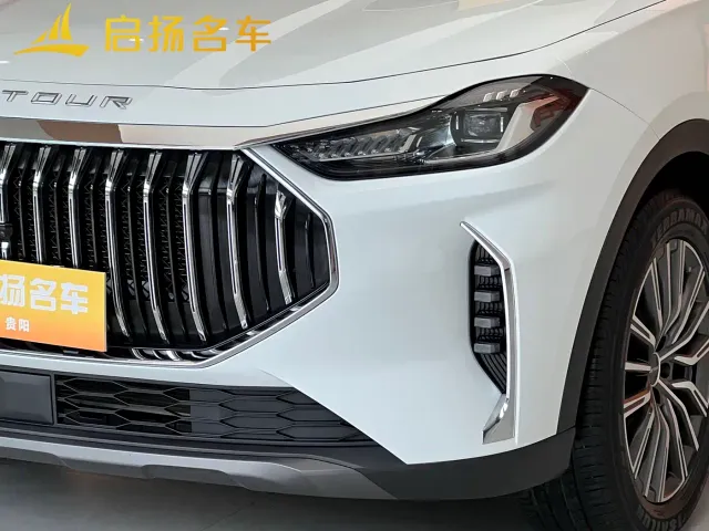 Jetour X70 Plus — Фото автомобиля 3