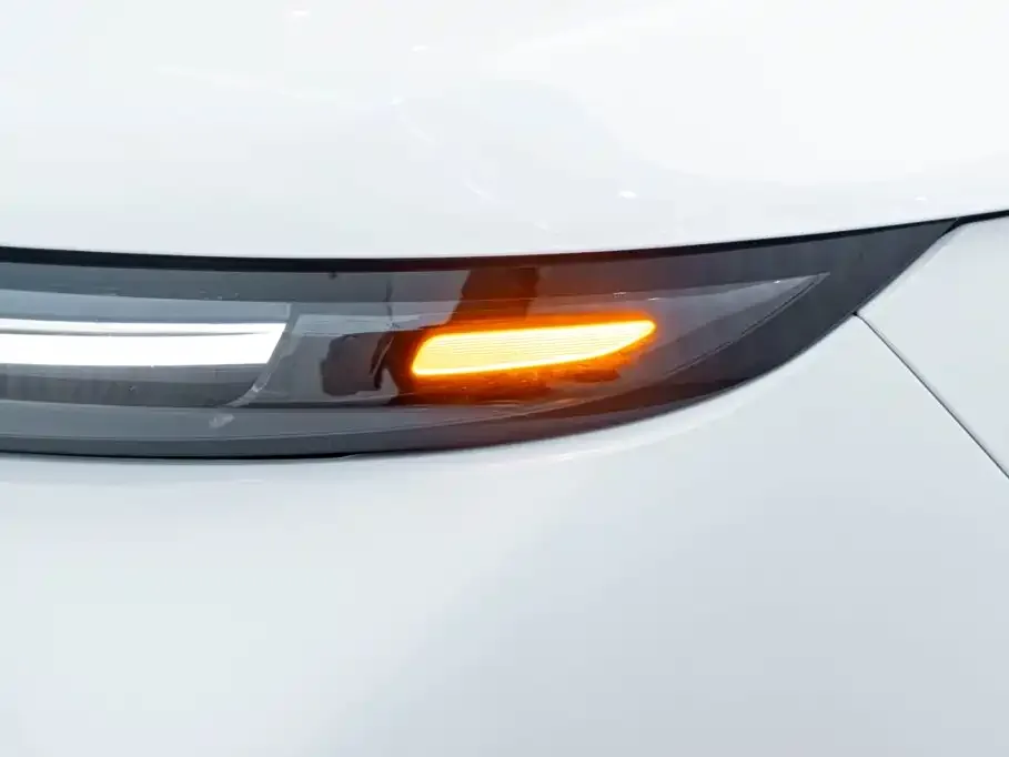 Li Auto Li Auto L6 2024 Pro — Фото автомобиля 8