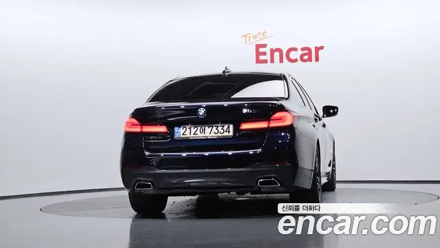 BMW 5-Series — Фото автомобиля 4