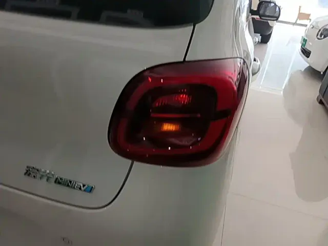 Wuling Hongguang Mini EV — Фото автомобиля 7