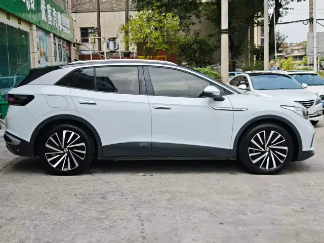 Volkswagen ID.4 X — Фото автомобиля 2