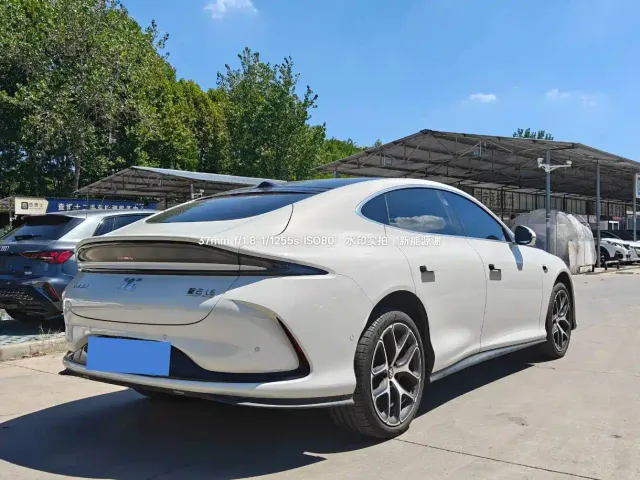 IM Motors L6 — Фото автомобиля 4