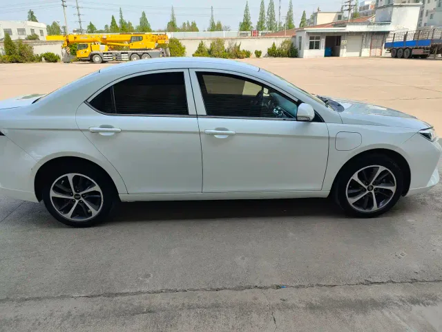 JAC Motors iEVA50 — Фото автомобиля 4