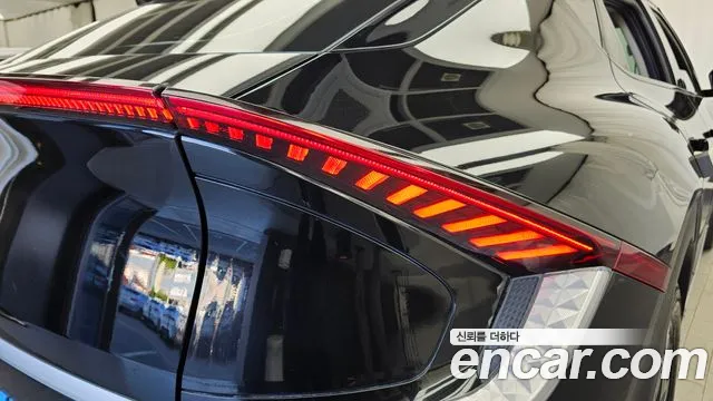 Kia EV6 — Фото автомобиля 8