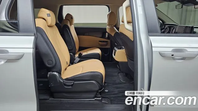 Kia Canival Carnival 4 поколение Дизель 9 мест Prestige — Фото автомобиля 12