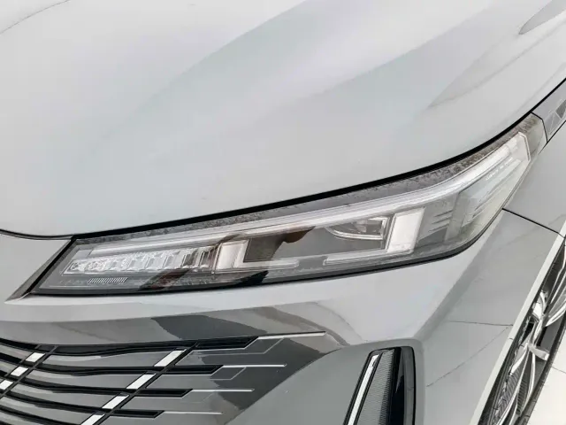 Changan Eado — Фото автомобиля 16