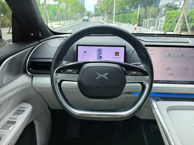 Xpeng G9 — Фото автомобиля 14