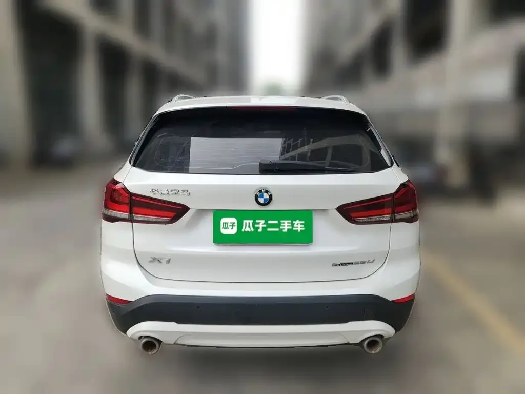 BMW BMW X1 2022 sDrive25Li Leading — Фото автомобиля 3