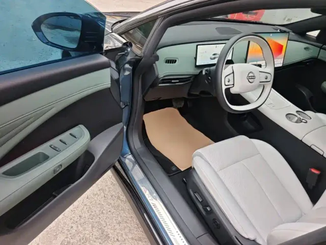 Nissan N7 — Фото автомобиля 15