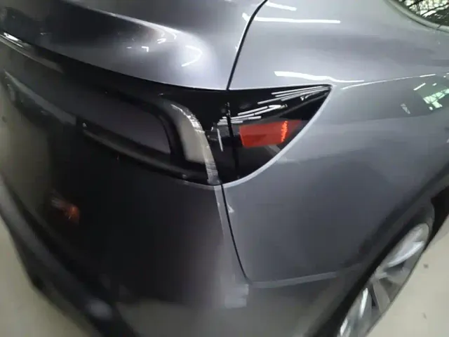 Tesla Model Y — Фото автомобиля 7