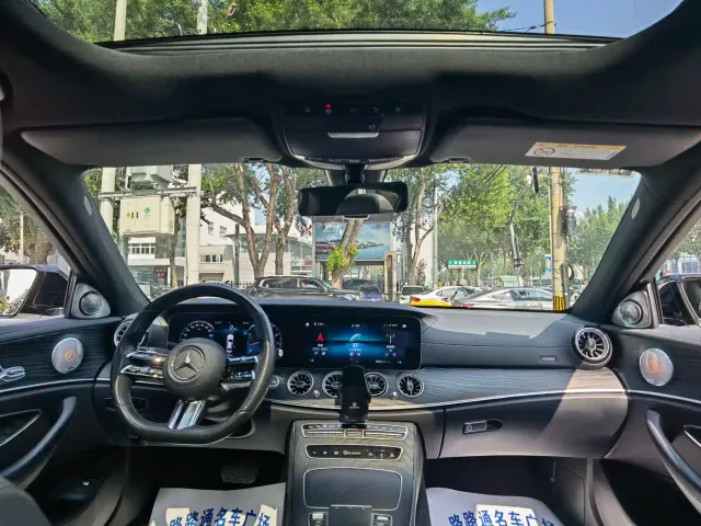 Mercedes-Benz E-Class — Фото автомобиля 7