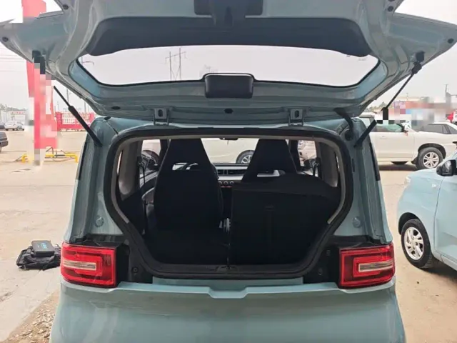 Wuling Hongguang Mini EV — Фото автомобиля 18