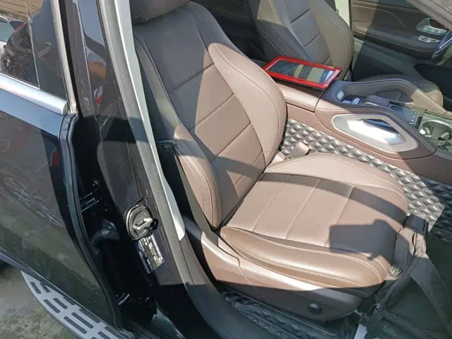 Mercedes-Benz GLE-Class — Фото автомобиля 24