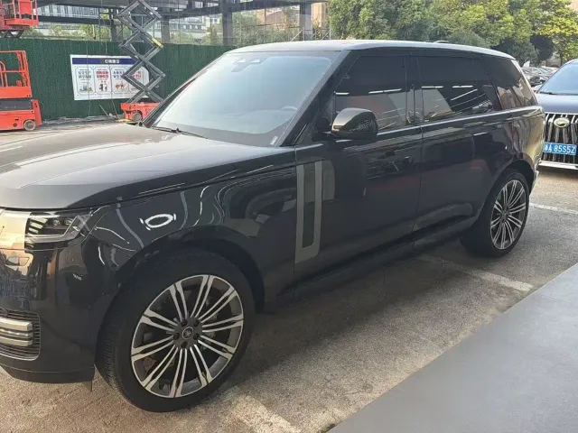 Фотография автомобиля — Land Rover Range Rover