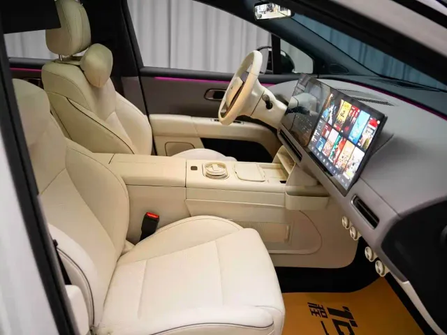 Li Auto i6 — Фото автомобиля 12