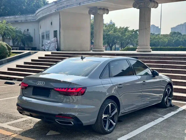 Audi A4L — Фото автомобиля 11