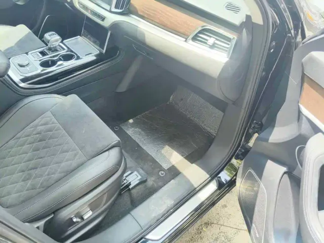 Hongqi Hongqi HS7 2022 3.0T Automatic 4WD ZhiLian QiYue Edition 5-seater — Фото автомобиля 13