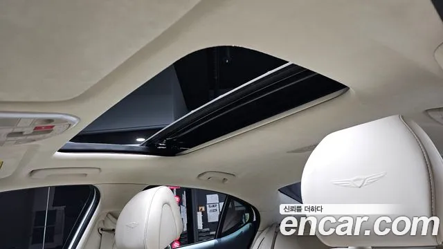 Genesis G70 New — Фото автомобиля 19