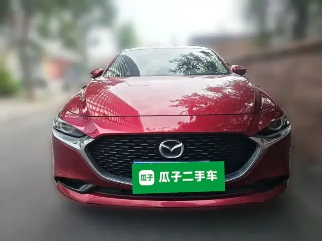 Mazda Axela — Фото автомобиля 2