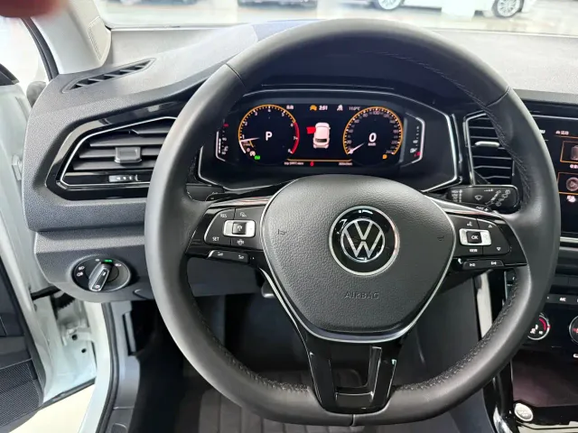 Volkswagen T-Roc — Фото автомобиля 14