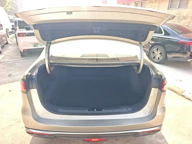 Geely Galaxy Stellar 6 — Фото автомобиля 18