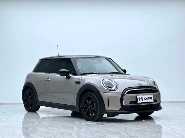 Фотография автомобиля — MINI Hatch