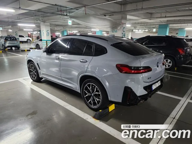 BMW X4 xDrive20i M Sport Pro — Фото автомобиля 2