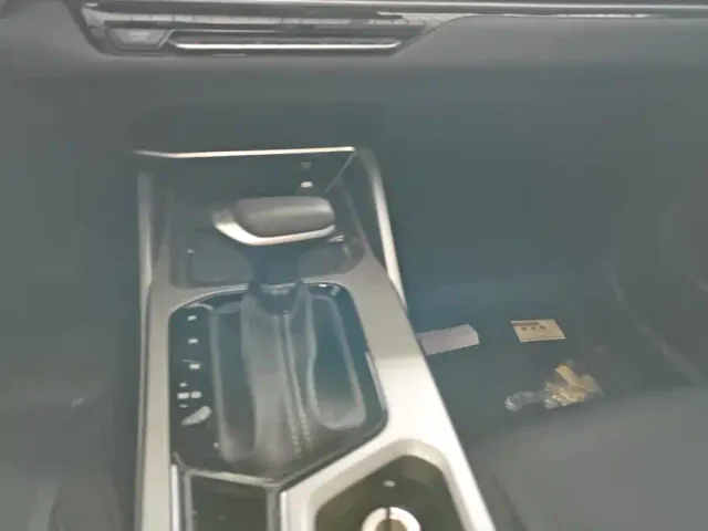 Geely Emgrand — Фото автомобиля 16