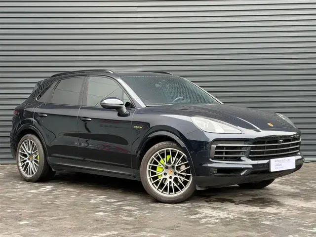 Porsche Cayenne — Фото автомобиля 3
