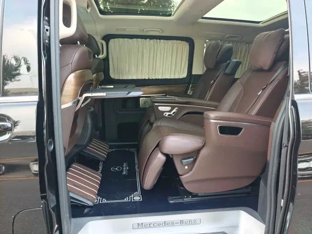 Mercedes-Benz V-Class — Фото автомобиля 8