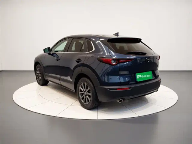 Mazda CX-30 — Фото автомобиля 4