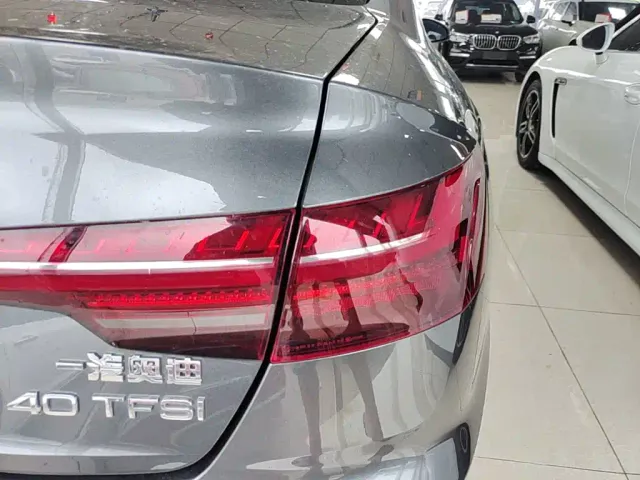 Audi A4L — Фото автомобиля 7