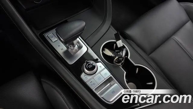 Genesis G70 — Фото автомобиля 9