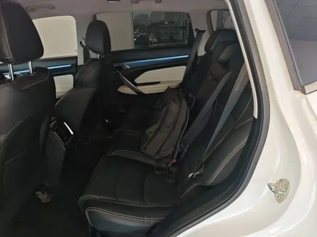 Geely Boyue — Фото автомобиля 16