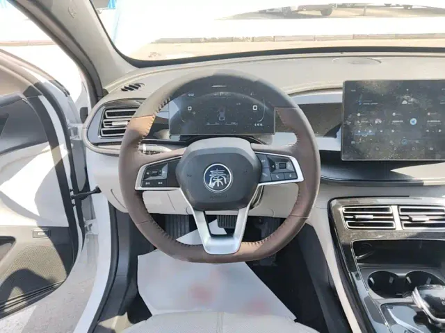BYD Qin PLUS — Фото автомобиля 10