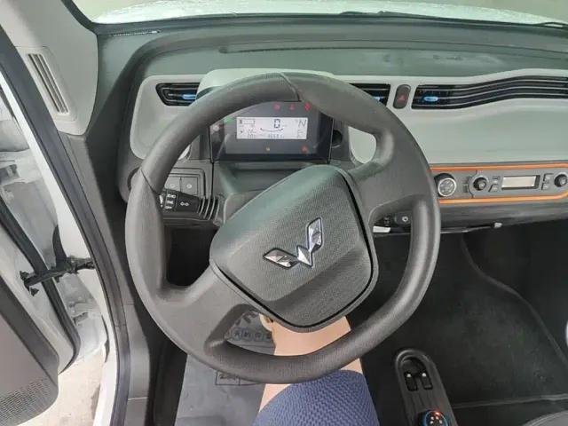 Wuling Hongguang Mini EV — Фото автомобиля 10