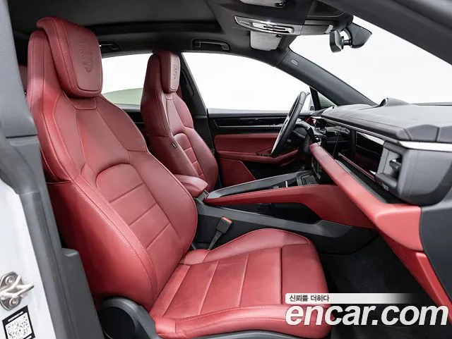 Porsche Macan — Фото автомобиля 16