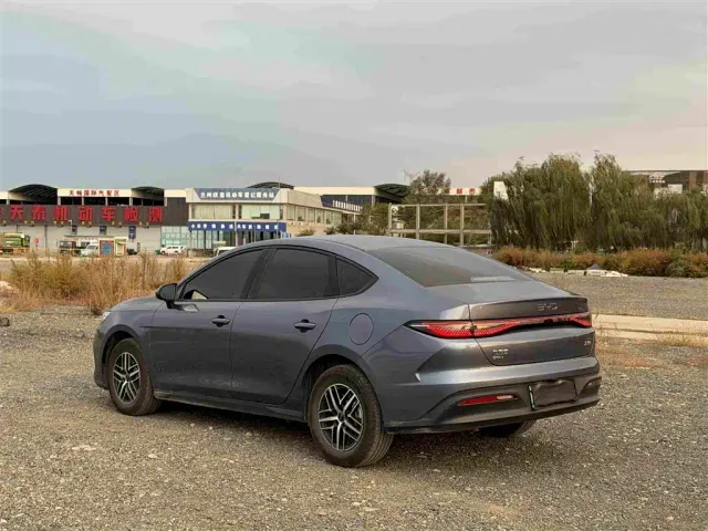 BYD Seal 05 DM-i — Фото автомобиля 6