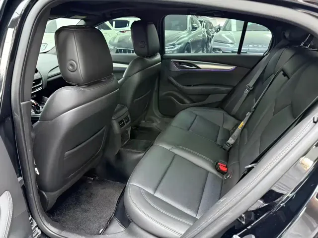 Cadillac CT5 — Фото автомобиля 11