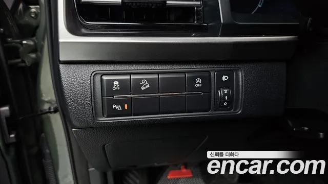 KG_Mobility_Ssangyong Rexton Новый Rexton Sport Khan Дизель 2.2 4WD — Фото автомобиля 24