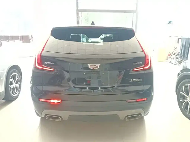 Cadillac XT4 — Фото автомобиля 5