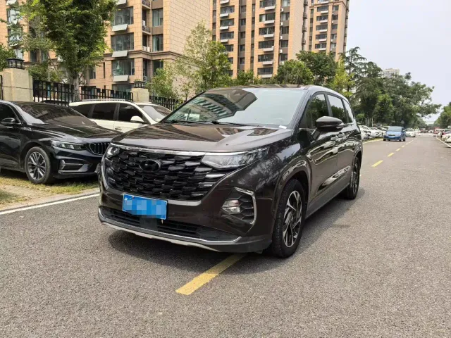 Фотография автомобиля — Hyundai Custo