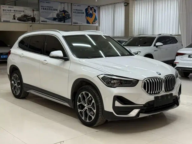 BMW X1 — Фото автомобиля 3