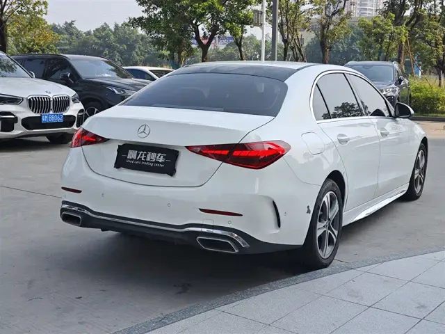 Mercedes-Benz C-Class — Фото автомобиля 9