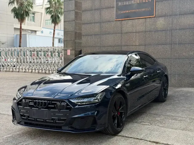 Фотография автомобиля — Audi A7L