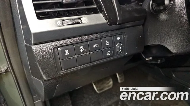 KG_Mobility_Ssangyong Rexton Новый Rexton Sport Khan Дизель 2.2 4WD — Фото автомобиля 19