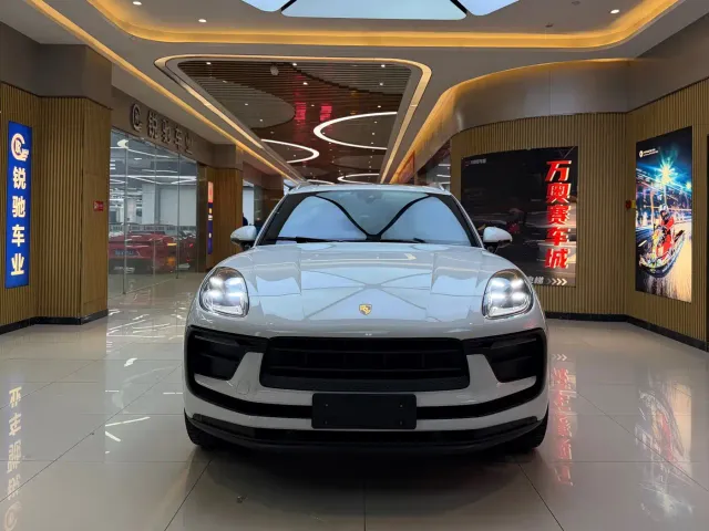 Porsche Macan — Фото автомобиля 2