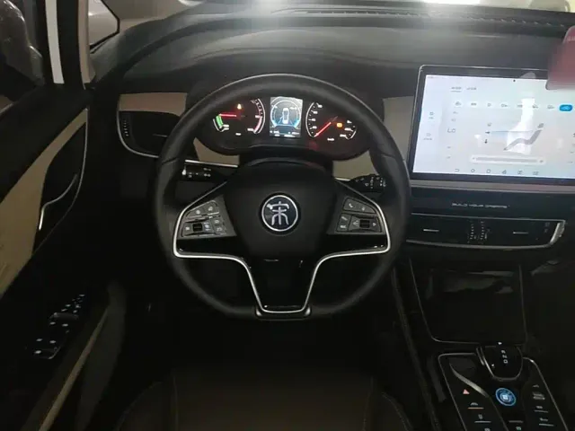 BYD Song MAX — Фото автомобиля 10